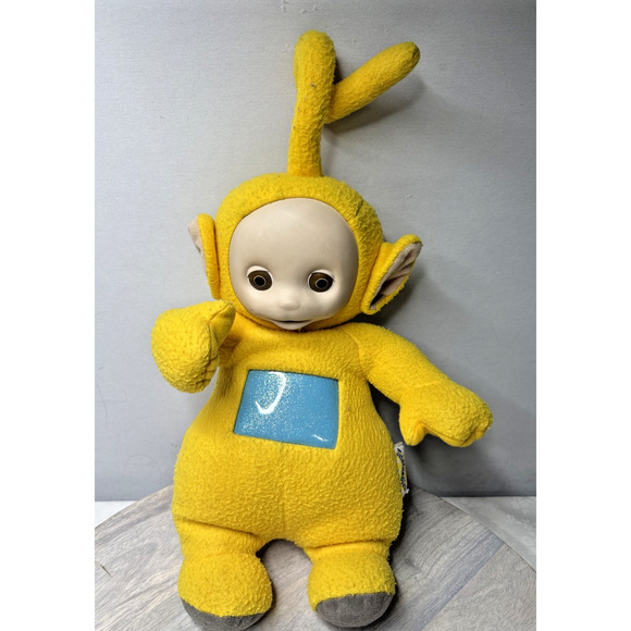 Vintage Teletubbies Laa Laa Yellow Plush 1998 Eden w/ TV Belly Works - Picture 1 of 5